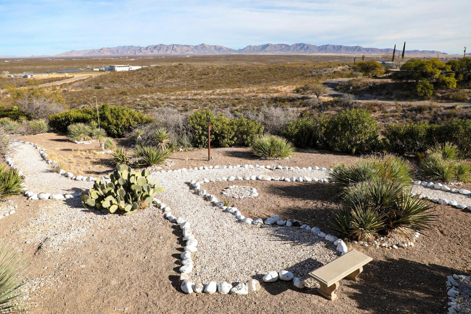 Landmark Lookout Lodge Tombstone Buitenkant foto